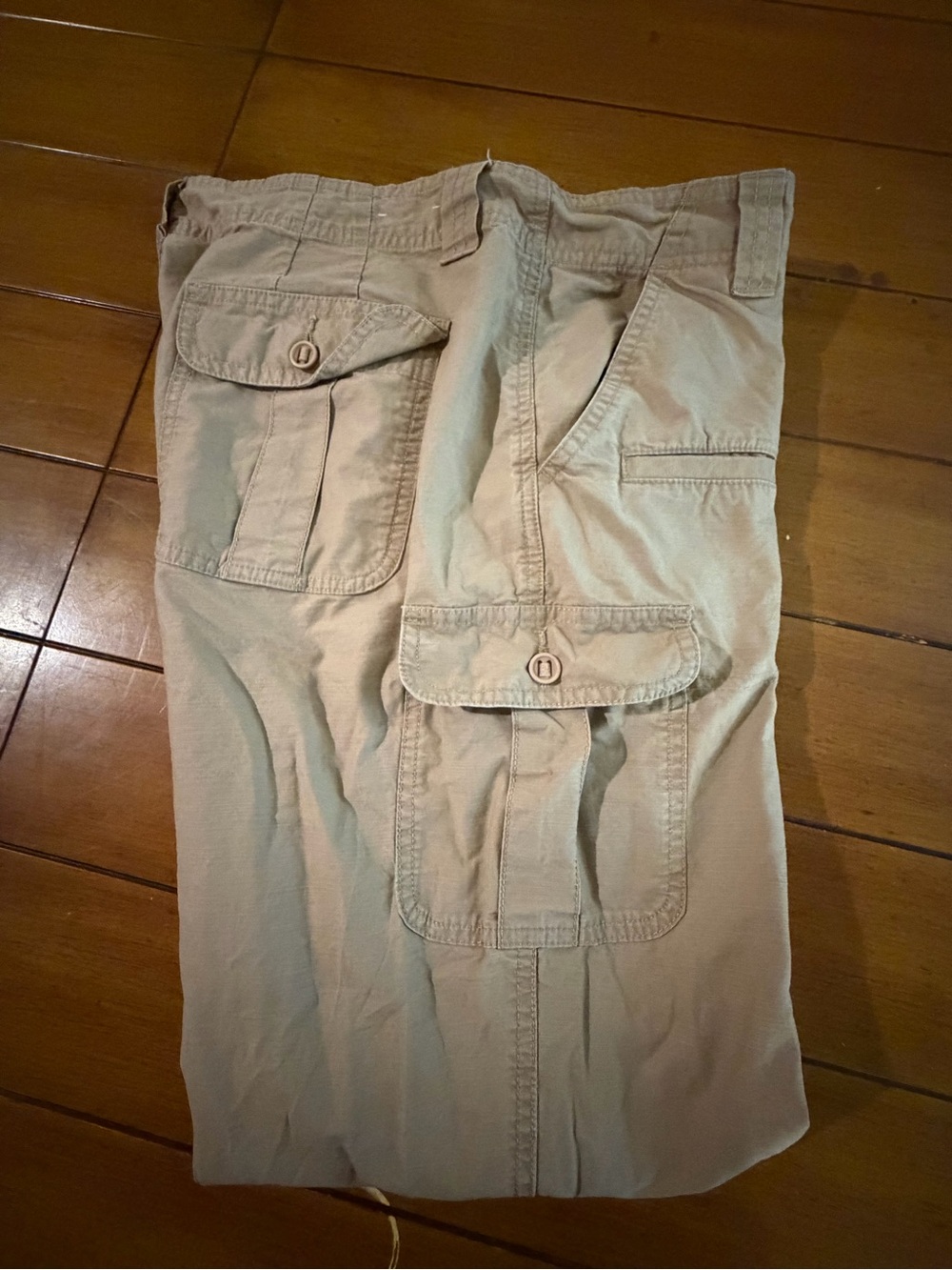 Cabela's Women’s Cargo Pants in Khaki Beige
